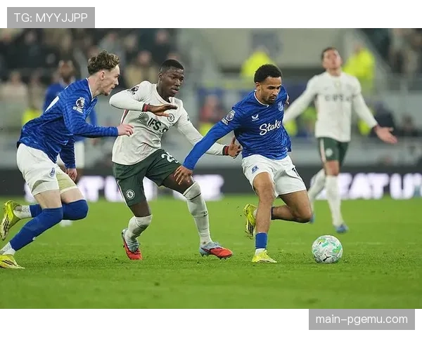 埃弗顿主场3比0横扫切尔西 贝托两射一传闪耀全场